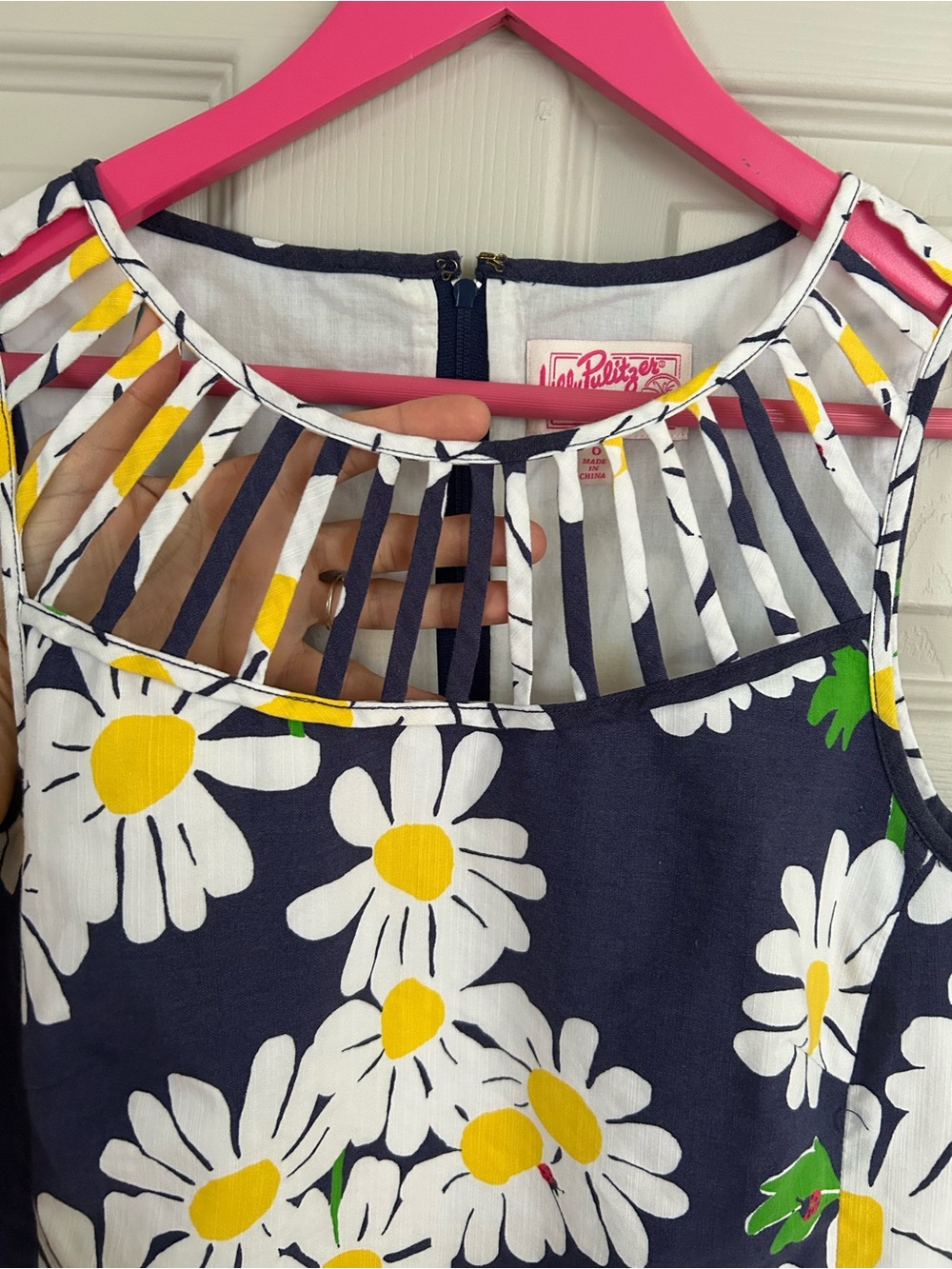 Lilly Pulitzer Original Daisy Ladybug Floral Shift Dress Womens Size 6 Garden - Picture 2 of 5